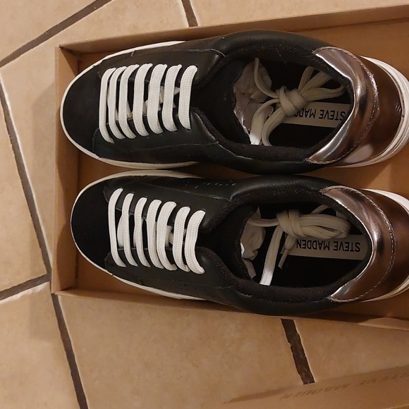 Steve Madden Shoes - Steve Madden size 8.5